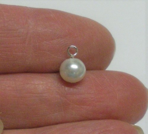 Judy Larson's Two Ways to Make Simple Loops - , Findings & Components, Toggles & Clasps, Earwire & Headpin, Loops, Wire Loop, Wrapped Wire Loop, Trim the wire tail even 